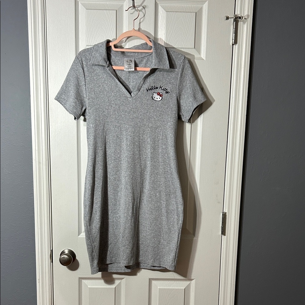 Hello Kitty V-neck Ribbed Polo Style Embroidered Dress Women’s Size X-Large